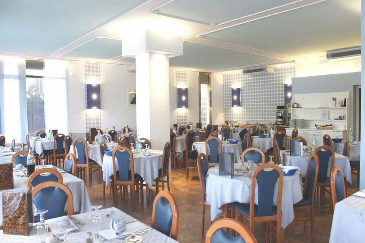 Hotel Domingo リド・ディ・イエゾロ エクステリア 写真